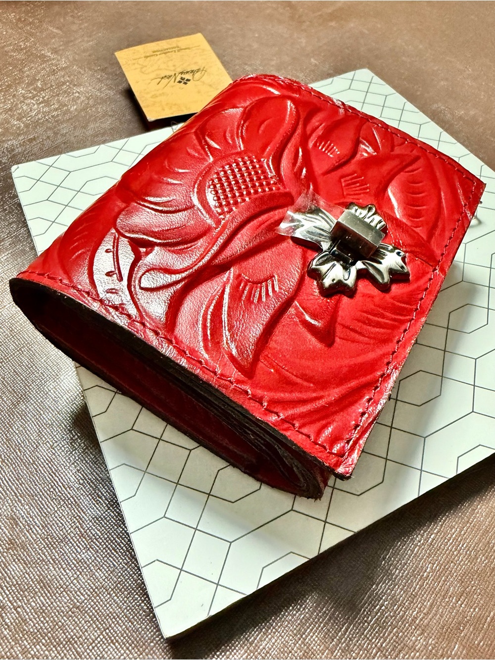 🏷️ NWT Patricia Nash Maida Tooled Leather Trifold Wallet — Lava/Papaya Red - Picture 9 of 10